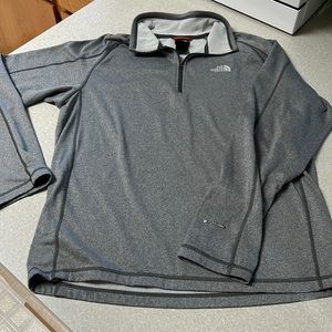 Men’s The North Face quarter zip up jacket. Lightweight gray size LG